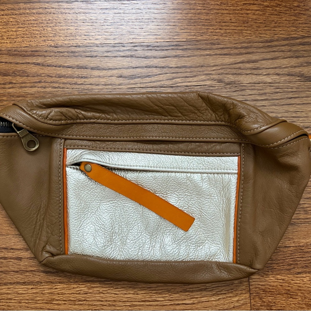 Parker Thatch Sling Bag Irene Special Combo - excellent condition